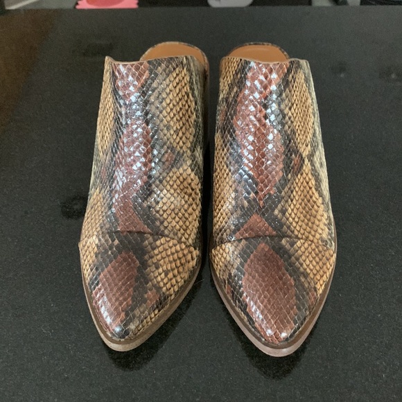 Report Footwear - Picture 2 of 3